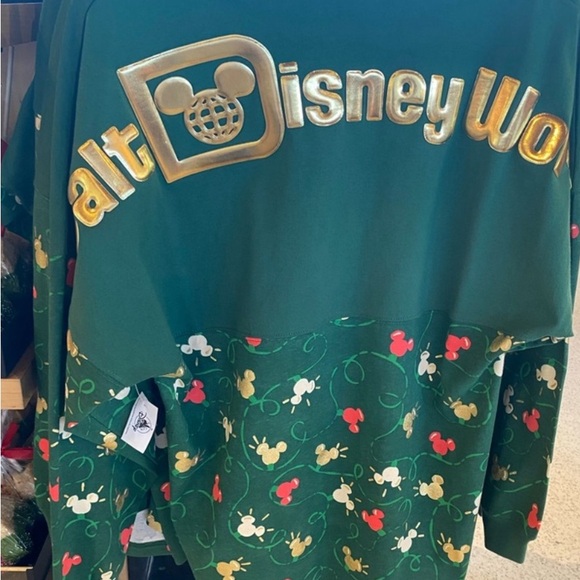Walt Disney world 2024 Christmas ornament spirit shirt small - Picture 1 of 2